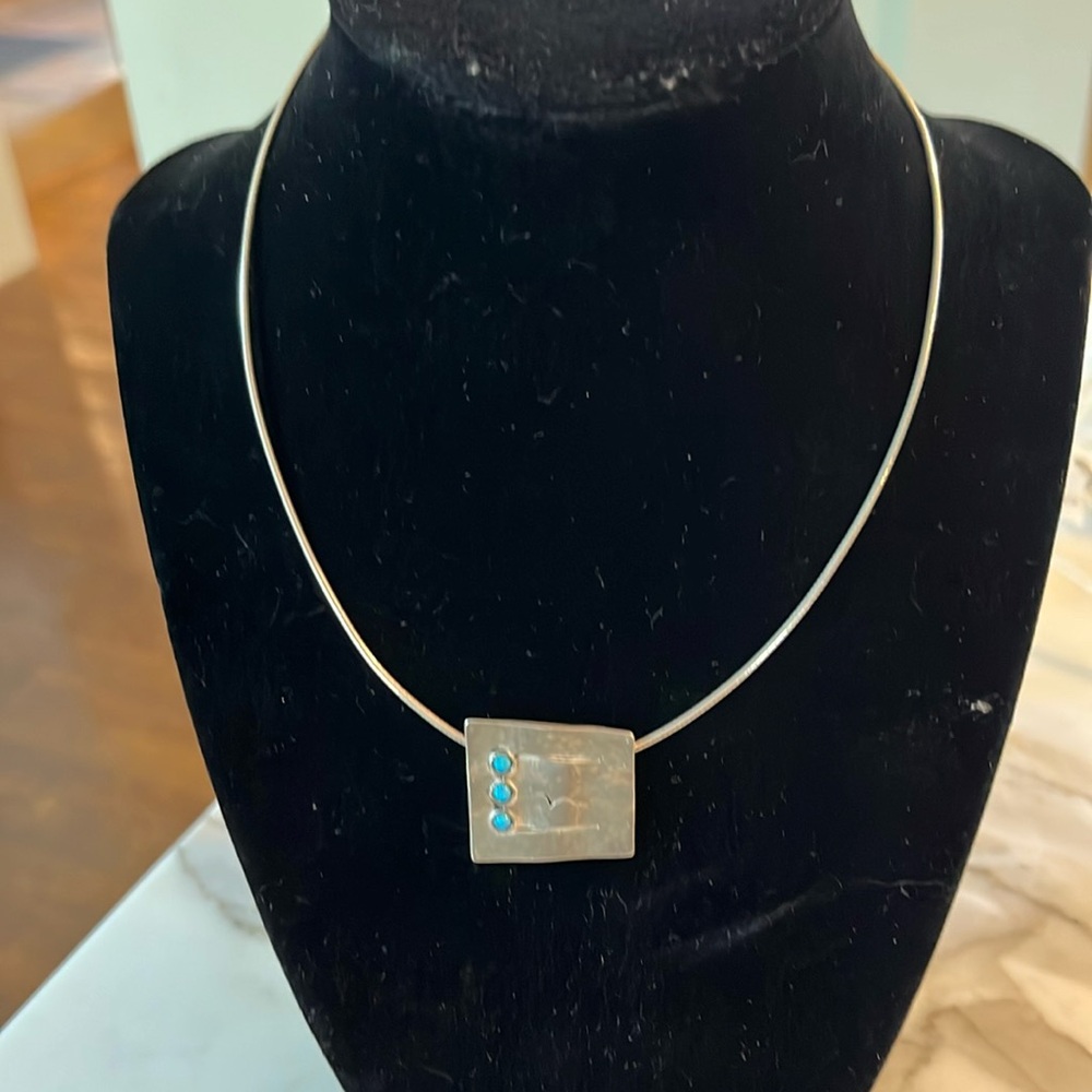 Silver necklace with pendant